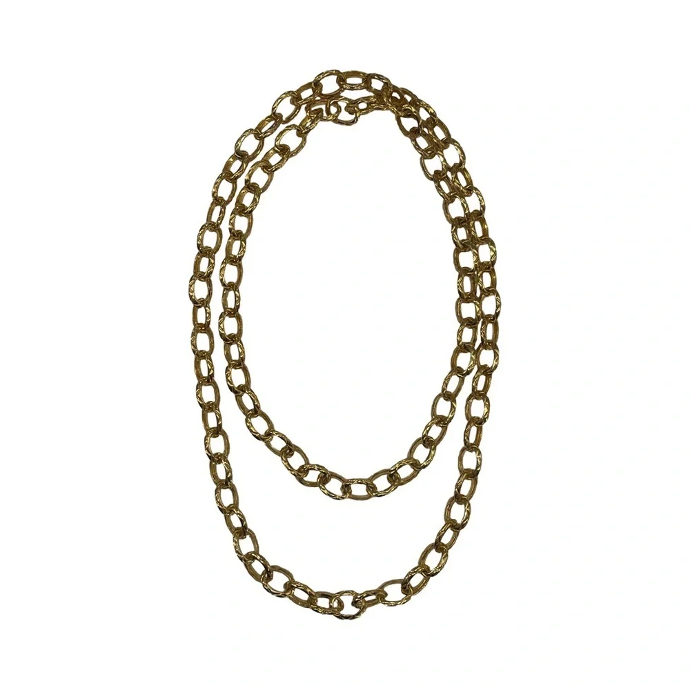 Elegant Gold Chain Necklace